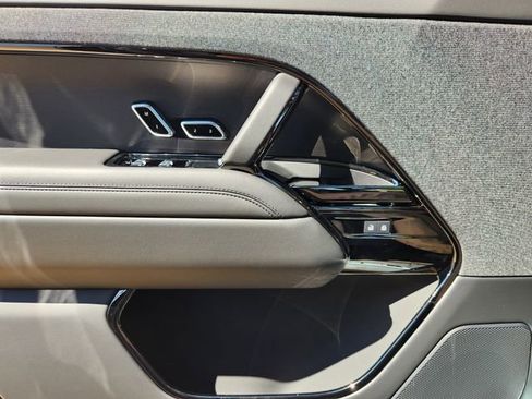 New 2026 Land Rover Range Rover Sport SE image 16
