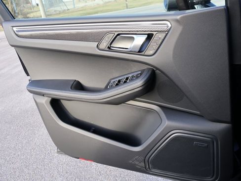 New 2026 Porsche Macan S image 33