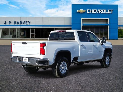 Used 2024 Chevrolet Silverado 2500 LTZ w/ LTZ Premium Package image 4