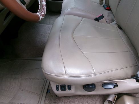 Used 1999 Ford F150 Lariat image 17