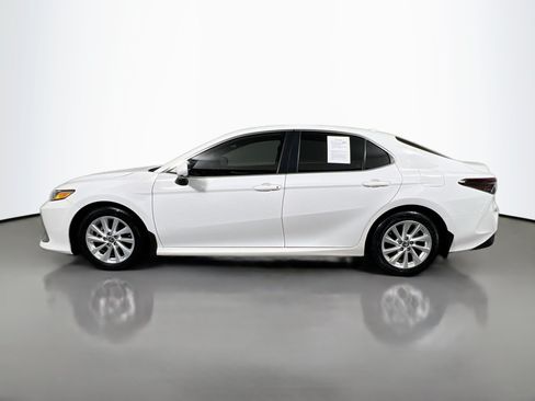 Used 2023 Toyota Camry LE FWD image 8