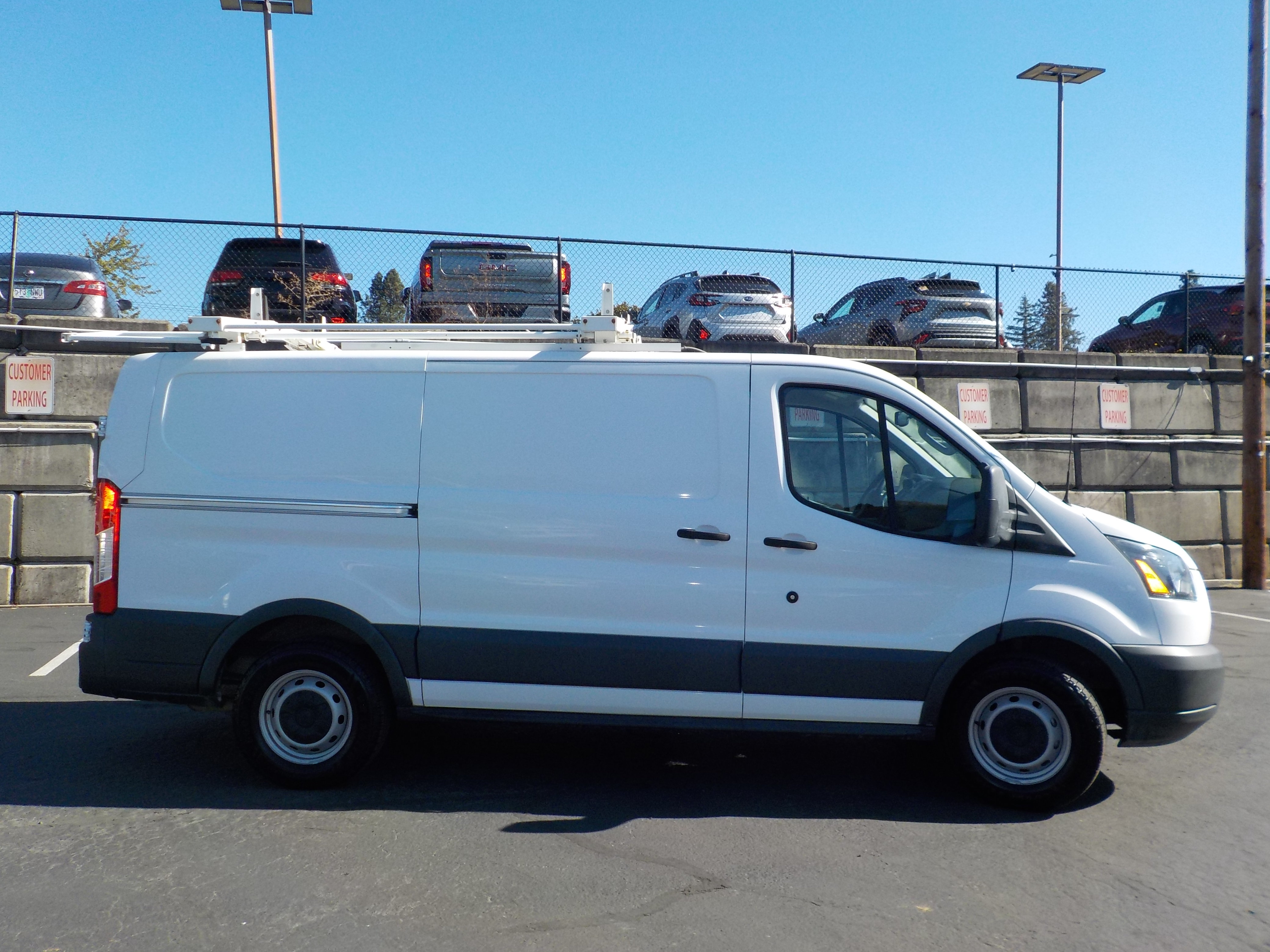 Used 2015 Ford Transit 150 130 Low Roof RWD image 6