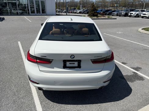 Used 2020 BMW 330i xDrive Sedan w/ Convenience Package image 4