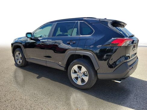 Used 2024 Toyota RAV4 XLE w/ Convenience Package AWD/4WD image 3