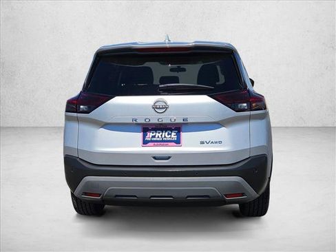 Used 2023 Nissan Rogue SV AWD/4WD image 6