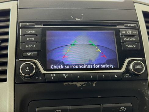 Used 2018 Nissan Frontier SV AWD/4WD image 16