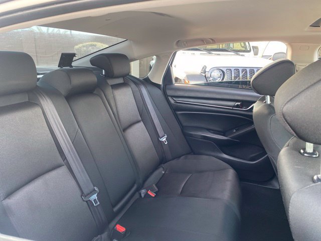 Used 2018 Honda Accord EX image 6