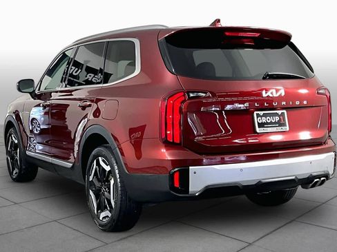 Used 2024 Kia Telluride S FWD image 10