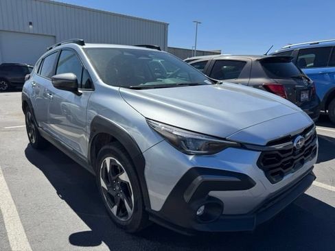 Used 2024 Subaru Crosstrek 2.5i Limited w/ Crosstrek Mirror Package AWD/4WD image 2
