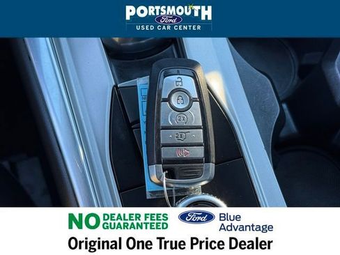 Used 2022 Ford Explorer XLT w/ Equipment Group 202A image 16