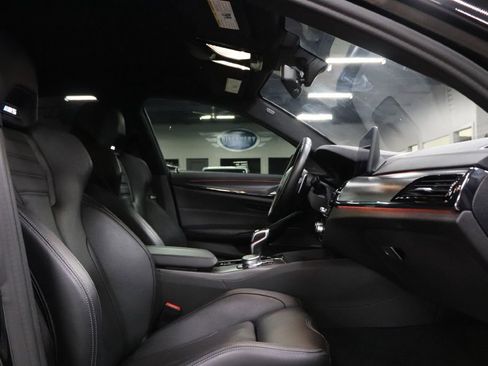 Used 2021 BMW M5 w/ Executive Package image 23