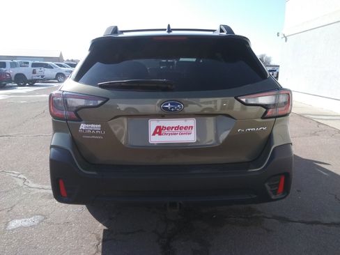 Used 2021 Subaru Outback Premium image 6