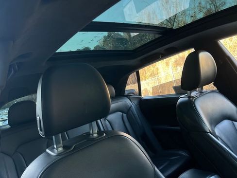 Used 2020 Audi Q8 Prestige image 34