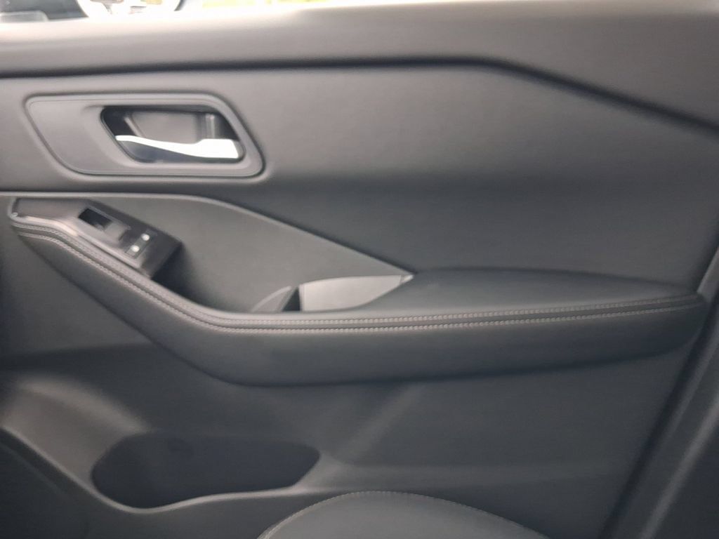 New 2026 Nissan Rogue SV FWD image 26