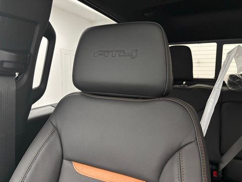 New 2025 GMC Sierra 1500 AT4 w/ AT4 Premium Package image 38