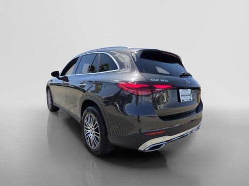 Certified 2023 Mercedes-Benz GLC 300 image 3