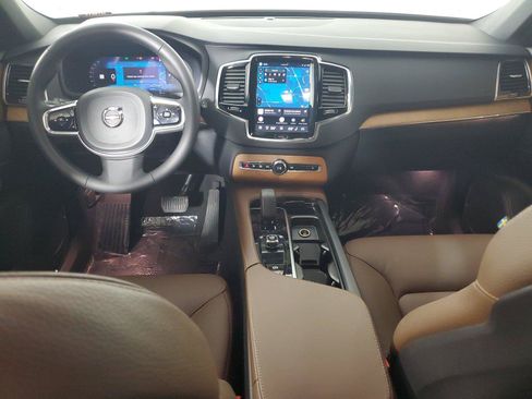 Certified 2024 Volvo XC90 T8 Plus AWD/4WD image 15