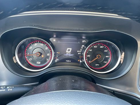 Used 2023 Dodge Charger SXT image 28