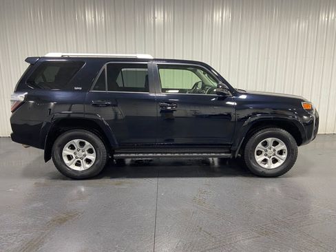 Used 2017 Toyota 4Runner SR5 image 20