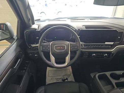 Certified 2026 GMC Sierra 1500 SLT AWD/4WD image 12