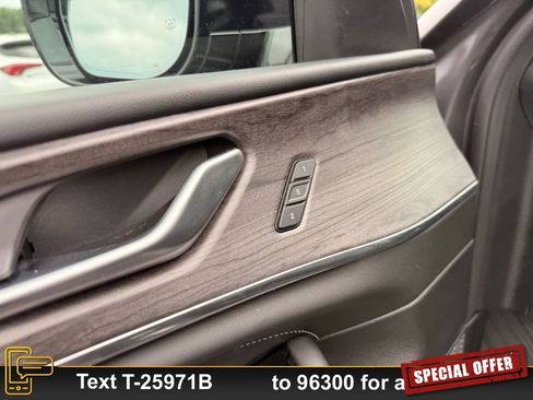 Used 2023 Jeep Grand Cherokee Overland image 16