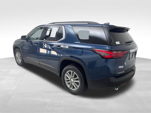 Used 2023 Chevrolet Traverse LT FWD image 3
