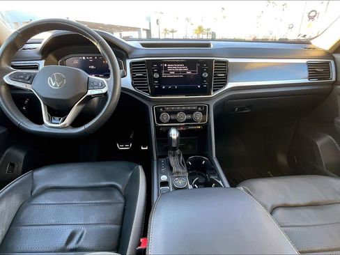 Used 2023 Volkswagen Atlas SEL Premium image 15