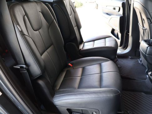 Used 2023 Kia Telluride EX w/ EX Captain's Chair Package FWD image 19