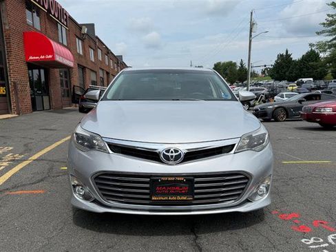 Used 2014 Toyota Avalon XLE Touring FWD image 2