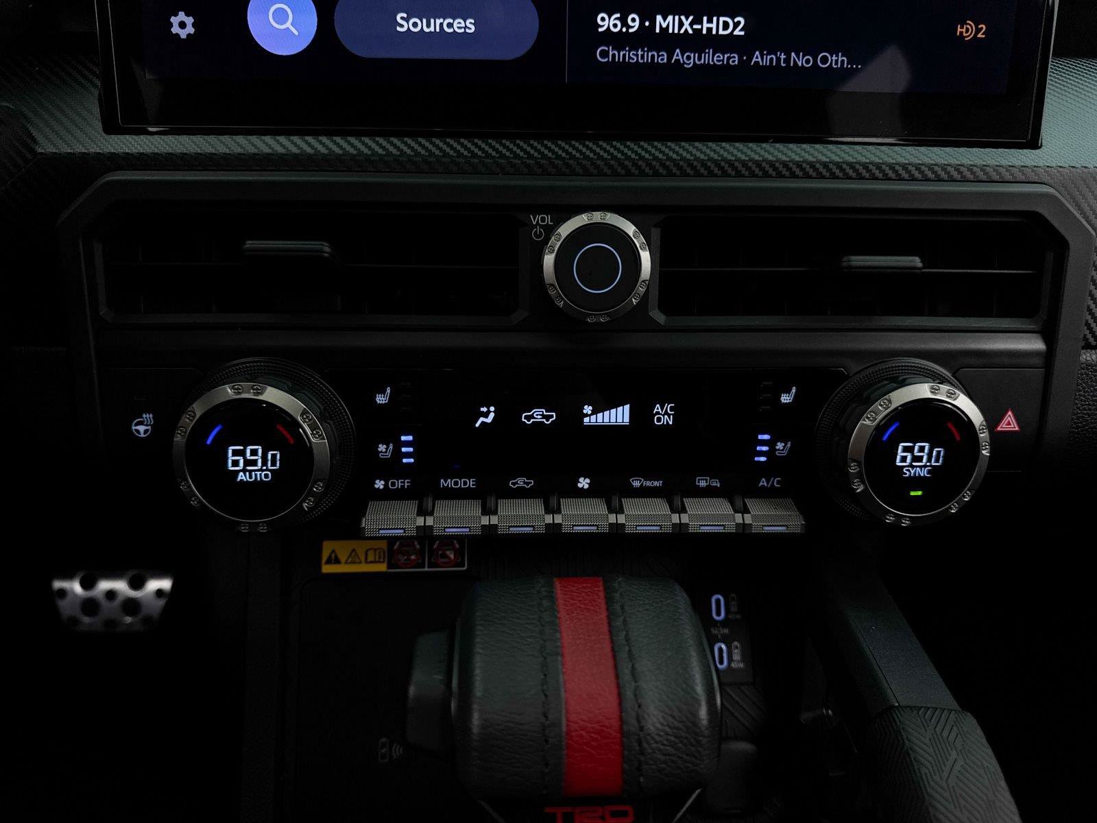 Used 2025 Toyota Tacoma TRD Pro AWD/4WD image 23