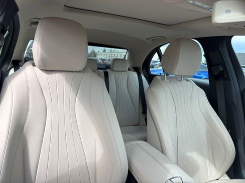 Used 2018 Mercedes-Benz E 300 4MATIC image 18