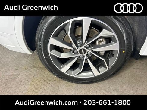 Certified 2024 Audi Q5 2.0T Premium Plus AWD/4WD image 9