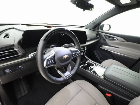 Certified 2024 Chevrolet Traverse LT w/ Enhanced Driving Package image 10