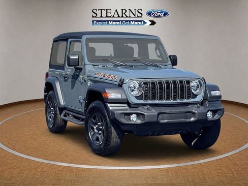 Used 2025 Jeep Wrangler Sport AWD/4WD image 1