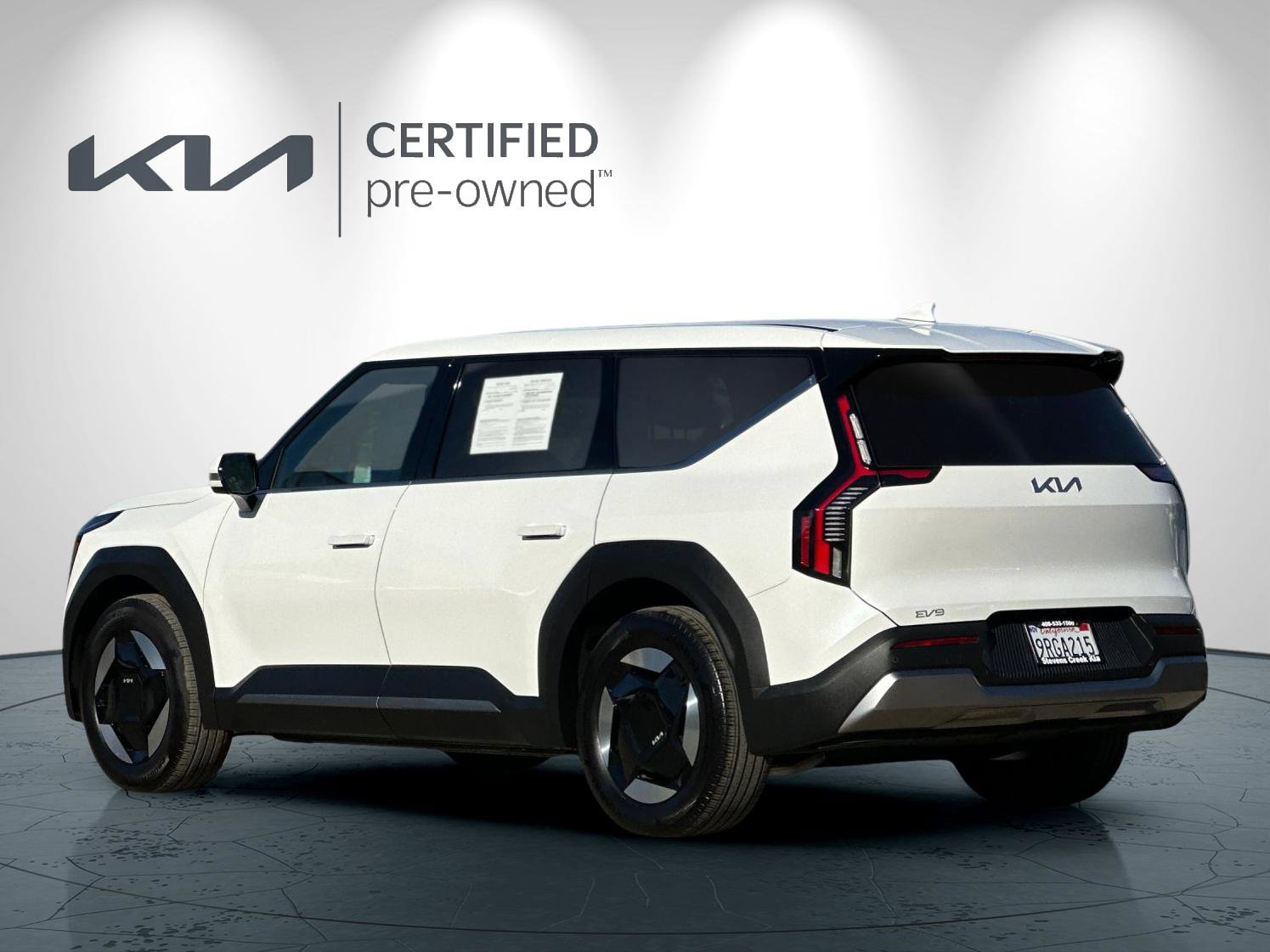 Certified 2024 Kia EV9 Light Long Range RWD image 6