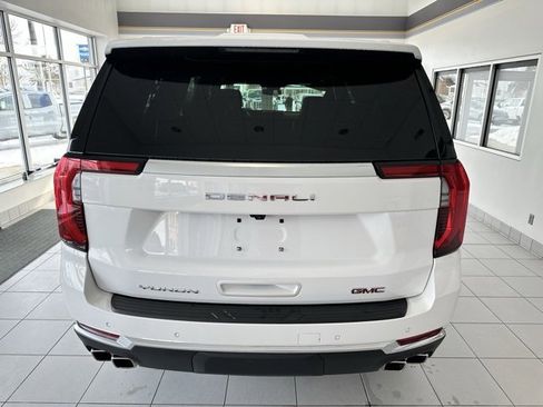 Used 2025 GMC Yukon XL Denali w/ Sun & Power Step Package image 5