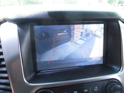 Used 2018 Chevrolet Tahoe Premier AWD/4WD image 31