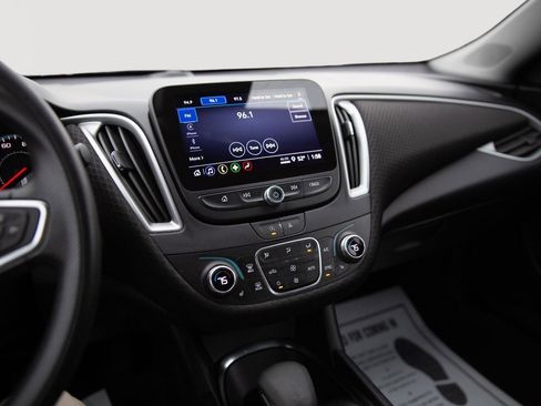 Used 2024 Chevrolet Malibu LT image 7