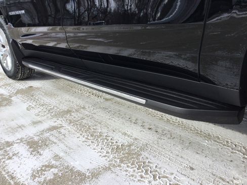 New 2026 Chevrolet Suburban Premier image 5