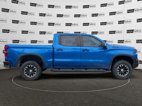 Used 2024 Chevrolet Silverado 1500 ZR2 w/ Technology Package AWD/4WD image 7