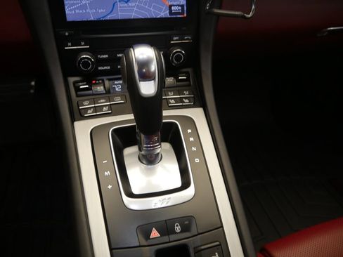 Certified 2019 Porsche 911 Carrera 4 image 31