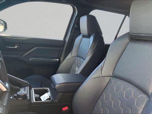 New 2026 Toyota 4Runner 4WD image 16