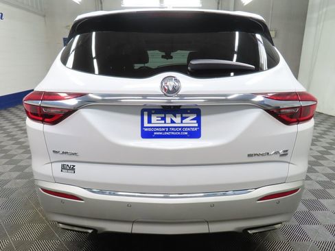 Used 2018 Buick Enclave Avenir w/ Avenir Technology Package AWD/4WD image 34