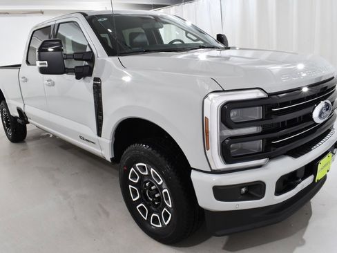 New 2026 Ford F250 Platinum image 5