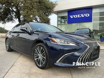 Used 2022 Lexus ES 300h w/ Premium Package
