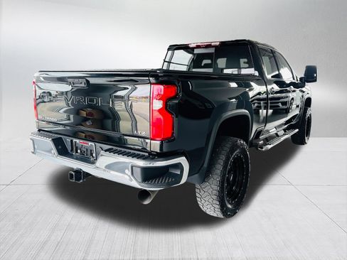 Used 2023 Chevrolet Silverado 2500 LTZ AWD/4WD image 6