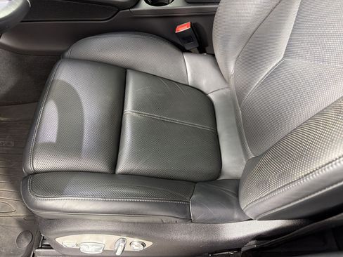 Certified 2021 Porsche Macan AWD/4WD image 14