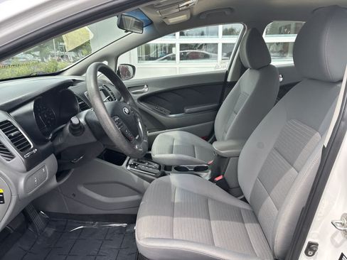 Used 2018 Kia Forte LX w/ LX Popular Package FWD image 7