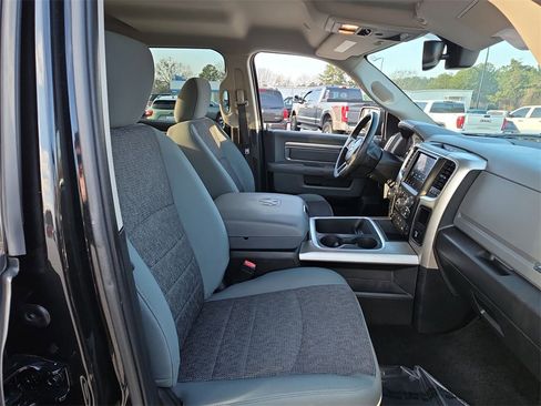 Used 2018 RAM 1500 Big Horn image 25