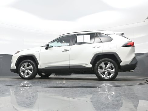 Used 2021 Toyota RAV4 Limited image 30